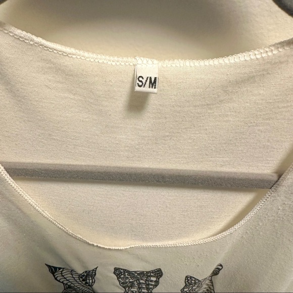 Tank Top with 3 Cats Design - Picture 2 of 2